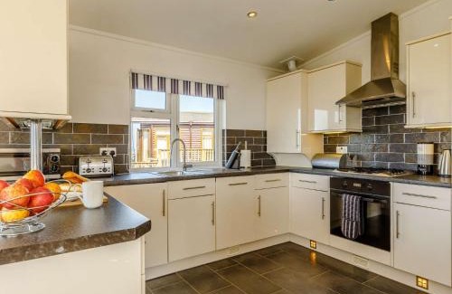 Saint John House | 3 Bed in Millbrook 83792