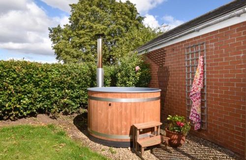 Sedgefield House | 3 Bed in Sedgefield 82600
