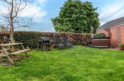 Sedgefield House | 3 Bed in Sedgefield 82600