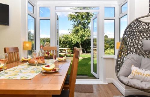 Sedgefield House | 3 Bed in Sedgefield 82600