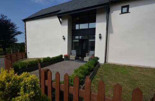 Filleigh House | 3 Bed in South Molton 62655