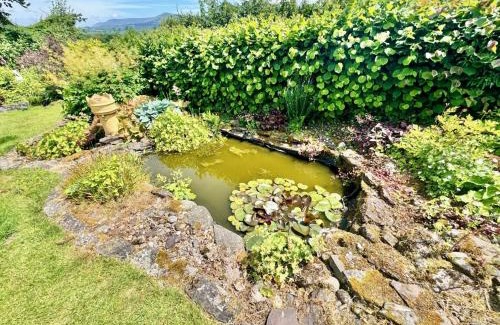 Llanfihangel Tal-y-llyn House | 3 Bed in Talyllyn 93947