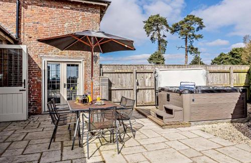 Long Barn House | 3 Bed in Taunton BLABA