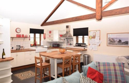 Camelford House | 3 Bed in Tintagel PENDB