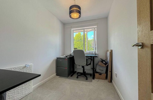 Hereford House | 3 bed - open plan - central home - Sleeps 5-6