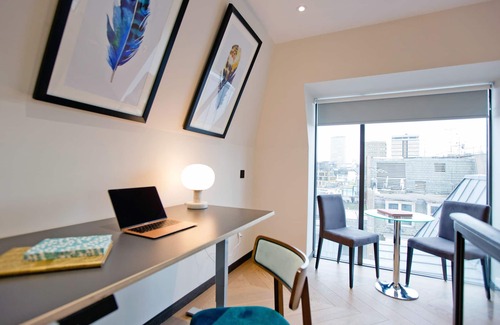 Soho Apartment | 3-bed Rooftop Penthouse