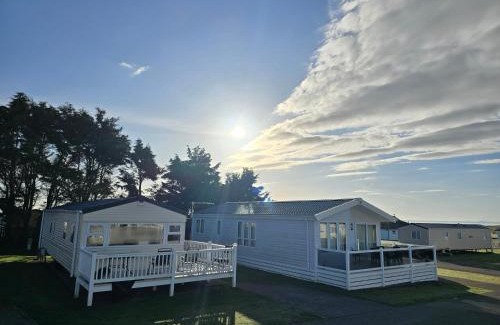 Dornoch House | 3 Bed-Sleeps 8-Free Parking-5 Min to Beach