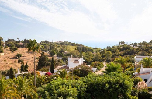 Areias Dos Moinhos Villa | 3 bed villa, private pool and close to beach