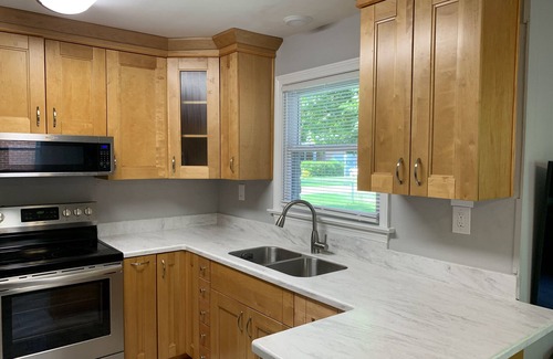 Norfolk Cottage | 3 bedroom/1.5 bath furnished cottage for vacation or work stays of 30-90 days.