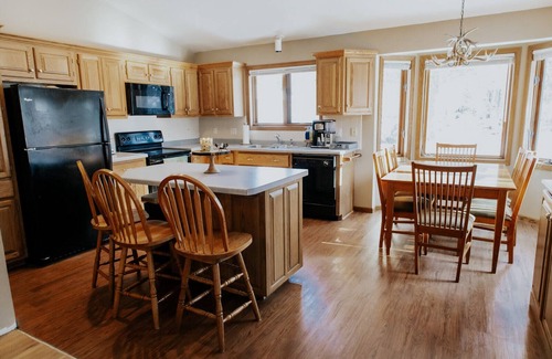 Sayner House | 3 bedroom/2 bath house in St. Germain. Heated garage-backs to snowmobile trail!