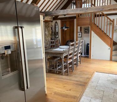 Chadlington House | 3 BEDROOM 5* BARN CONVERSION COTSWOLDS
