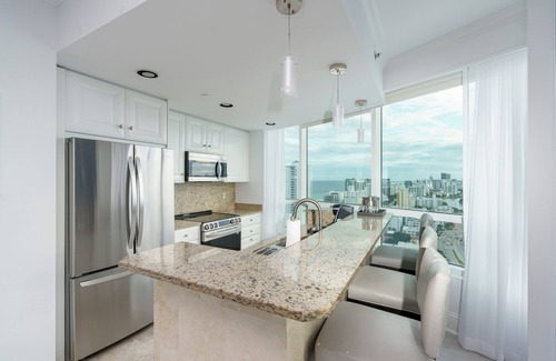 Mid Beach Apartment | 3 bedroom/5 Bathroom in the FONTAINEBLEAU HOTEL (3 unit suite)