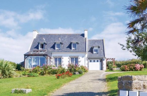 Plomodiern House | 3 bedroom accommodation in Plomodiern