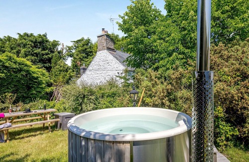 Rhyd-y-foel Cottage | 3 bedroom accommodation in Betws Yn Rhos