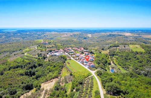 Baredine House | 3 bedroom accommodation in Baredine