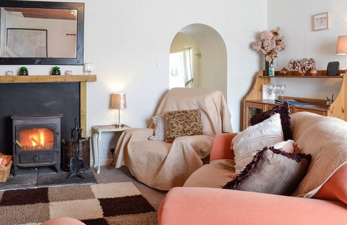 Sandyhills Cottage | 3 bedroom accommodation in Auchencairn, near Sandhills