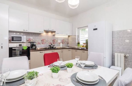 Jusici Apartment | 3 bedroom accommodation in Jurdani