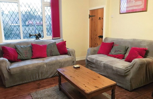 Crawcrook Cottage | 3 bedroom accommodation in Newburn, near Newcastle