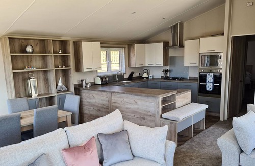 Ore Cabin | 3 bedroom accommodation in Hastings