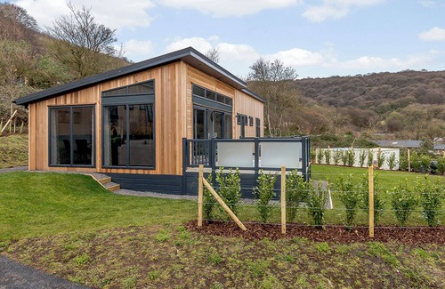 Cheddar Ski Chalet | 3 bedroom accommodation in Cheddar