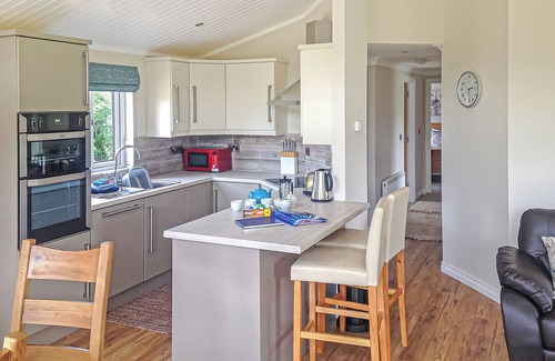 Norwich Ski Chalet | 3 bedroom accommodation in Frettenham, Norwich