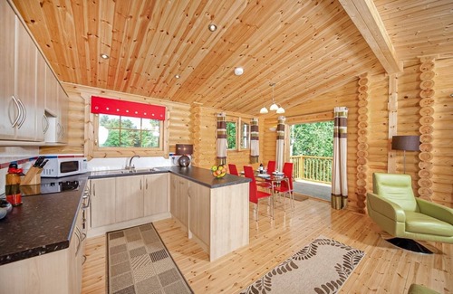 Norwich Ski Chalet | 3 bedroom accommodation in Frettenham, Norwich