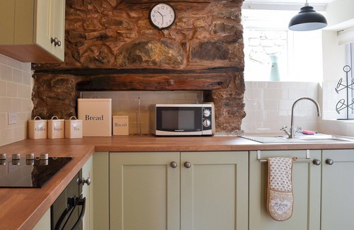 Nefyn Cottage | 3 bedroom accommodation in Nefyn, near Pwllheli