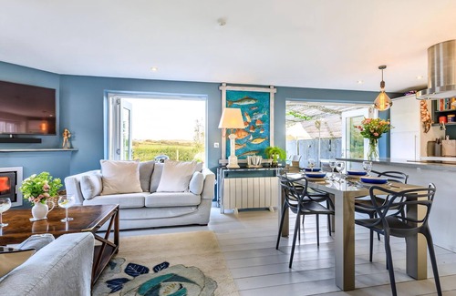 Bishopswood Cottage | 3 bedroom accommodation in Bishopswood, near Chard