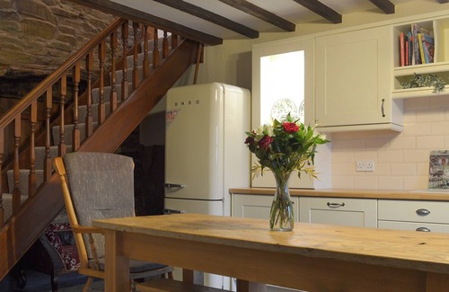 Crich Cottage | 3 bedroom accommodation in South Wingfield, near Alfreton