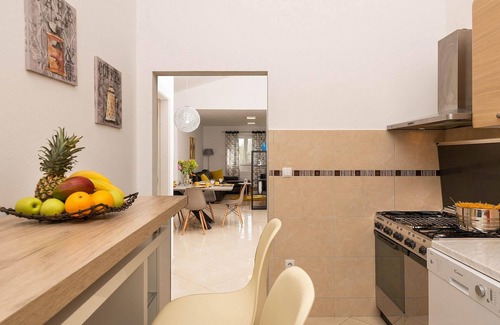 Prodol House | 3 bedroom accommodation in Marcana