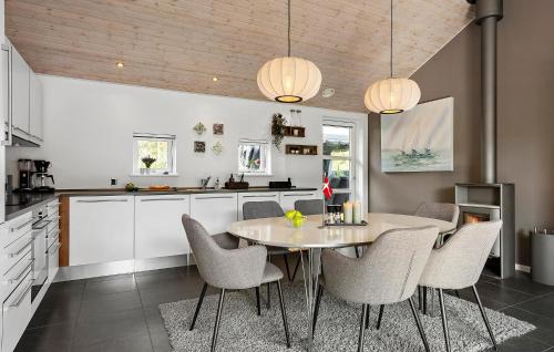Frolunde House | 3 Bedroom Amazing Home In Slagelse