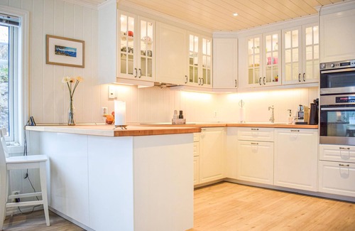 Bomlo House | 3 bedroom amazing home in Mosterhamn