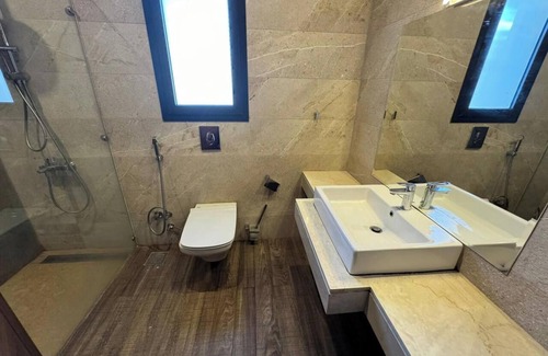 Sheikh Zayed City Apartment | 3-bedroom apartment in cool Giza Governorate with AC, WiFi