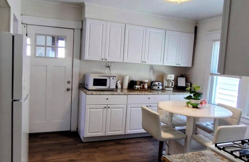 Buffalo Apartment | 3-bedroom apartment Buffalo/Niagara FallsnFree Parking