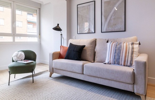 Nueva Espana Apartment | 3 bedroom apartment in La Castellana Sharing Co.