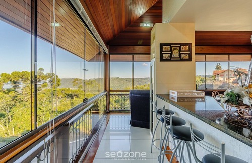 Gramado Apartment | 3 Bedroom Apartment With Mountain View Rlu0302