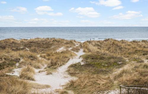 Grena Strand House | 3 Bedroom Beach Front Home In Grenaa