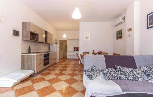 Jadranovo Apartment | 3 Bedroom Beautiful Apartment In Jadranovo