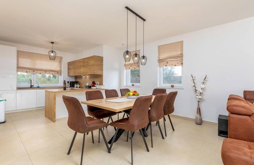 Marcana House | 3 bedroom beautiful home in Segotici