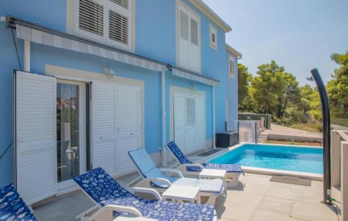 Sutivan House | 3 Bedroom Beautiful Home In Sutivan