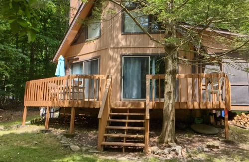 Locust Lake Village Ski Chalet | 3 Bedroom Chalet with Air Conditioning