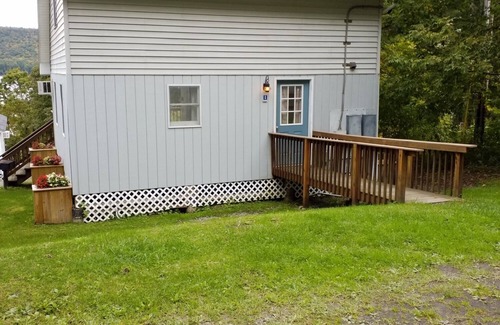 Cooperstown - Otsego Lake Cottage | 3 bedroom Cottage minutes from Cooperstown on Otsego Lake