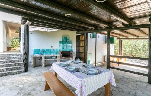 Montagna House | 3 Bedroom Cozy Home In Noto