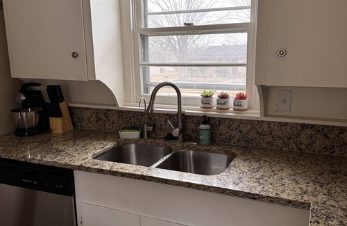 Meadowbrook House | 3-bedroom cozy house with easy access to Fort Worth, TX.