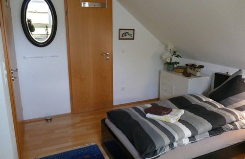 Hersel Apartment | 3 bedroom holiday apartment / Trade Flat 67 sqm with balcony and view on the Rhine