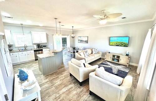 White Marlin Beach House | 3 Bedroom Home in Islamorada with Private Dock, Boat Ramp & private beach access