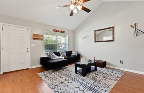 Pass Christian House | 3-bedroom home in the Mississippi Gulf Coast