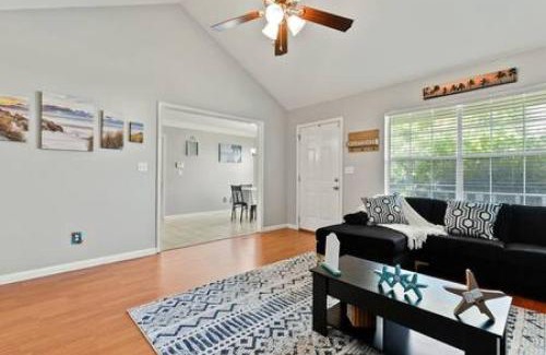 Pass Christian House | 3-bedroom home in the Mississippi Gulf Coast