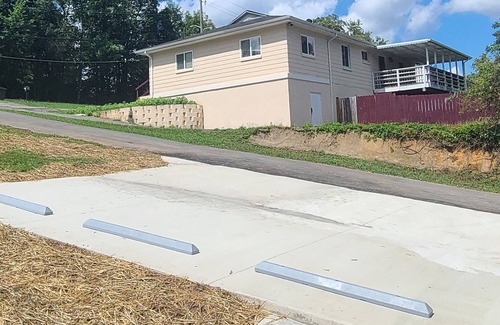 Knoxville House | 3 Bedroom Home - Only 10 Minutes From Downtown