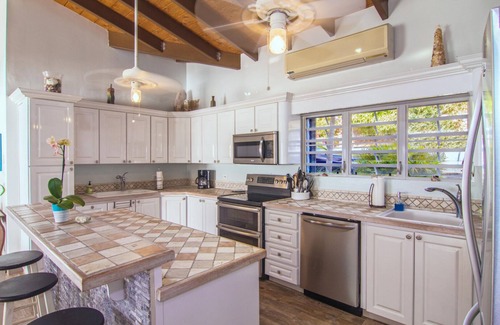 Estate Bakkero House | 3 Bedroom House and Pool with Spectacular views of Charlotte Amalie Harbor